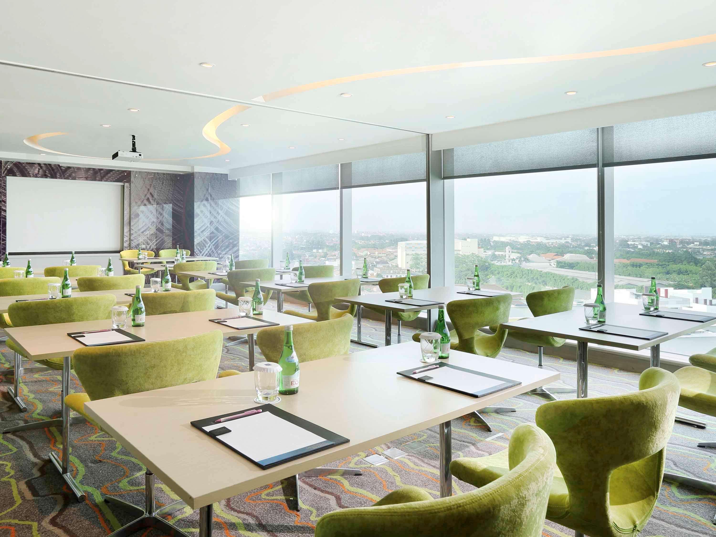 Novotel Тангеранг Екстер'єр фото