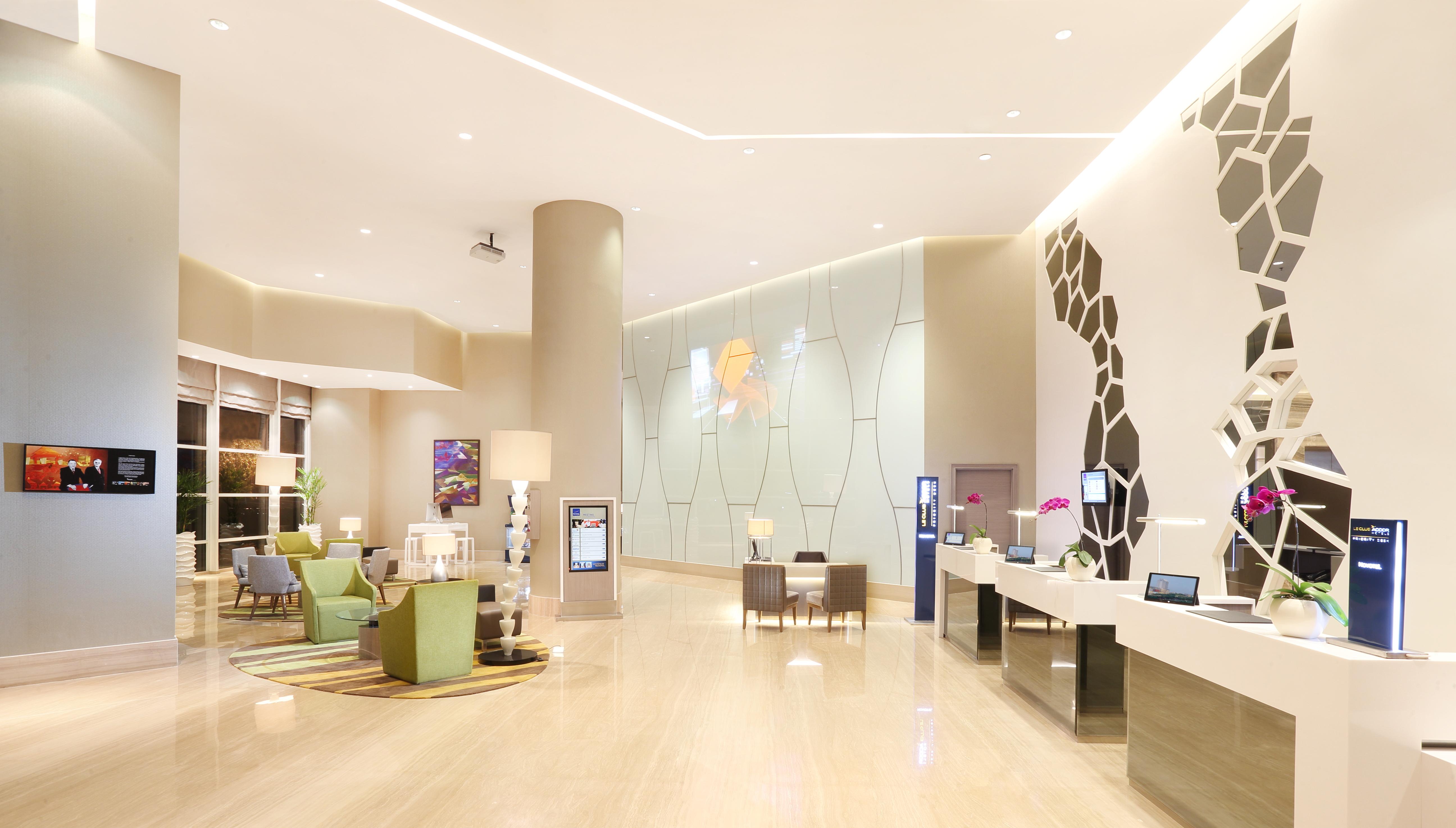 Novotel Тангеранг Екстер'єр фото