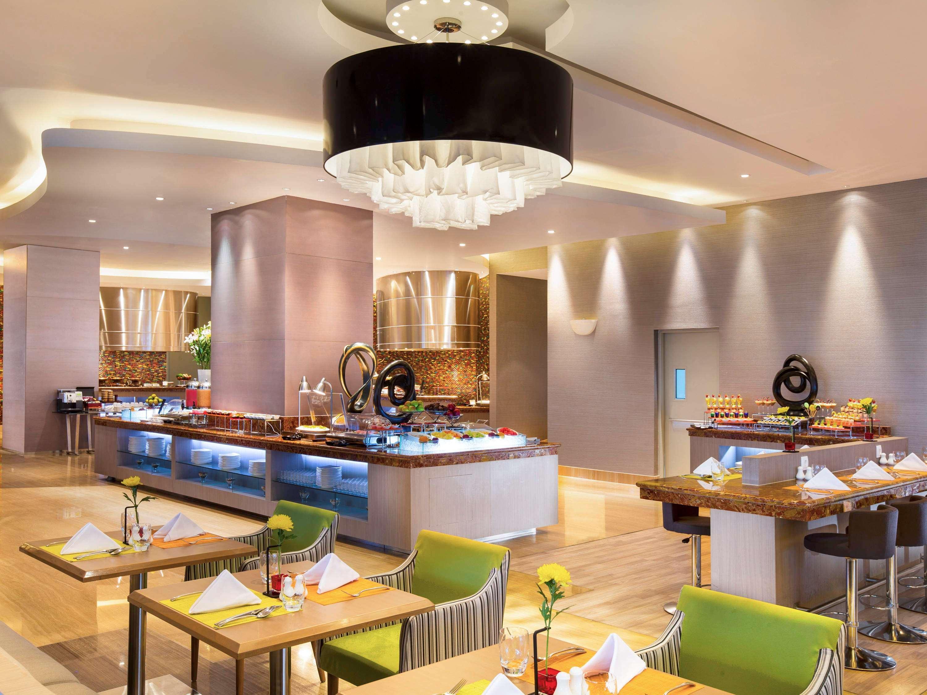 Novotel Тангеранг Екстер'єр фото