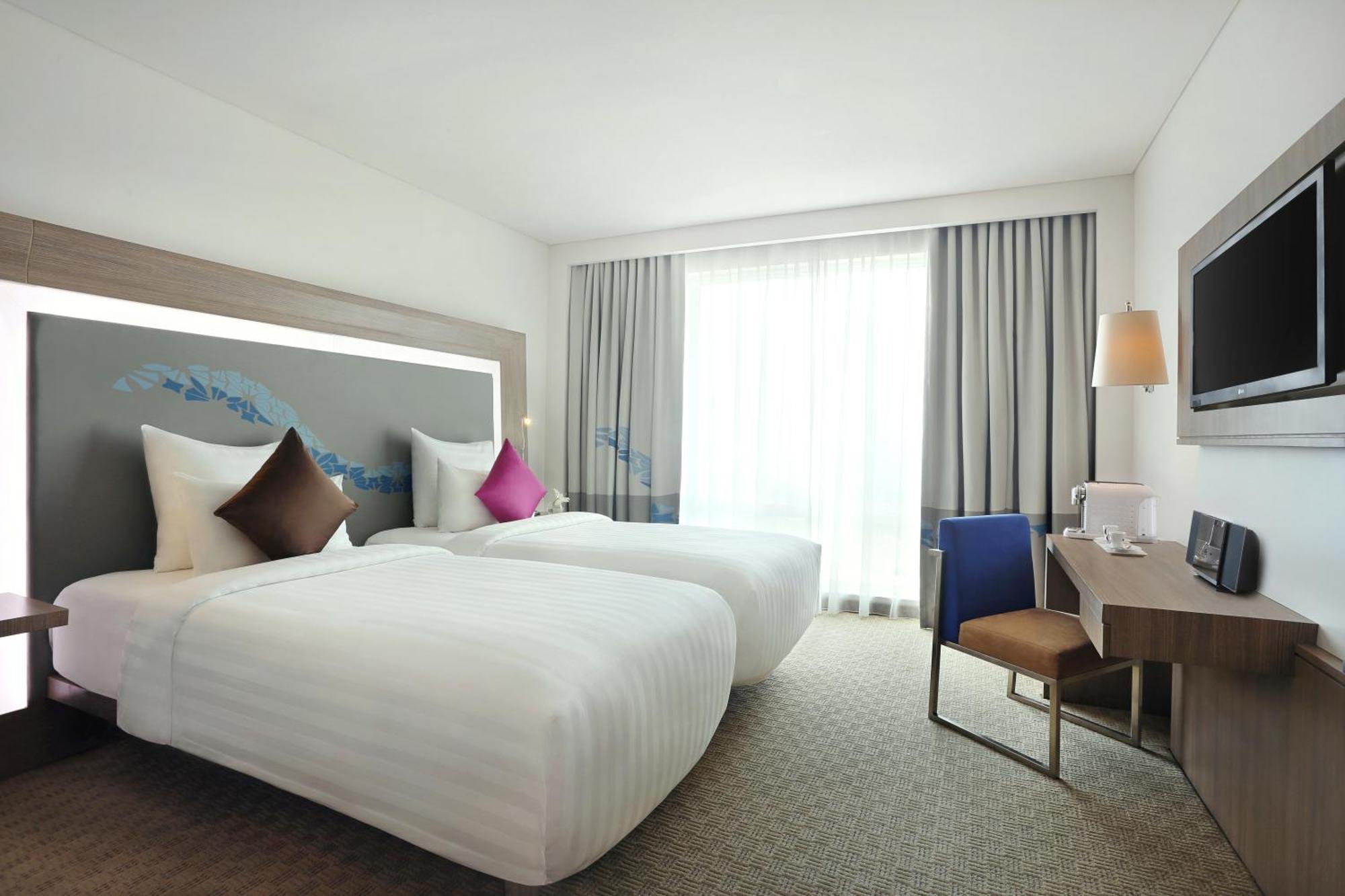 Novotel Тангеранг Номер фото
