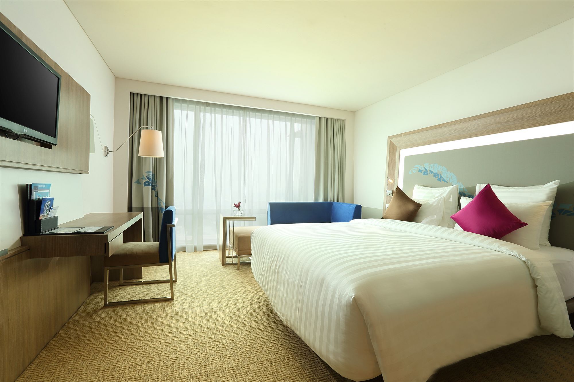 Novotel Тангеранг Екстер'єр фото